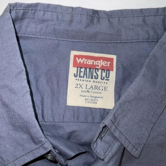 Wrangler Jeans Co. Premium True Fit Button Down Shirt - Picture 4 of 5